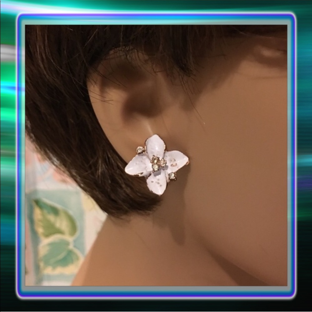 White Flower Earrings